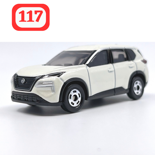 1:63 Nissan X-Trail Alloy Tomica Diecast Car Model by Takara Tomy