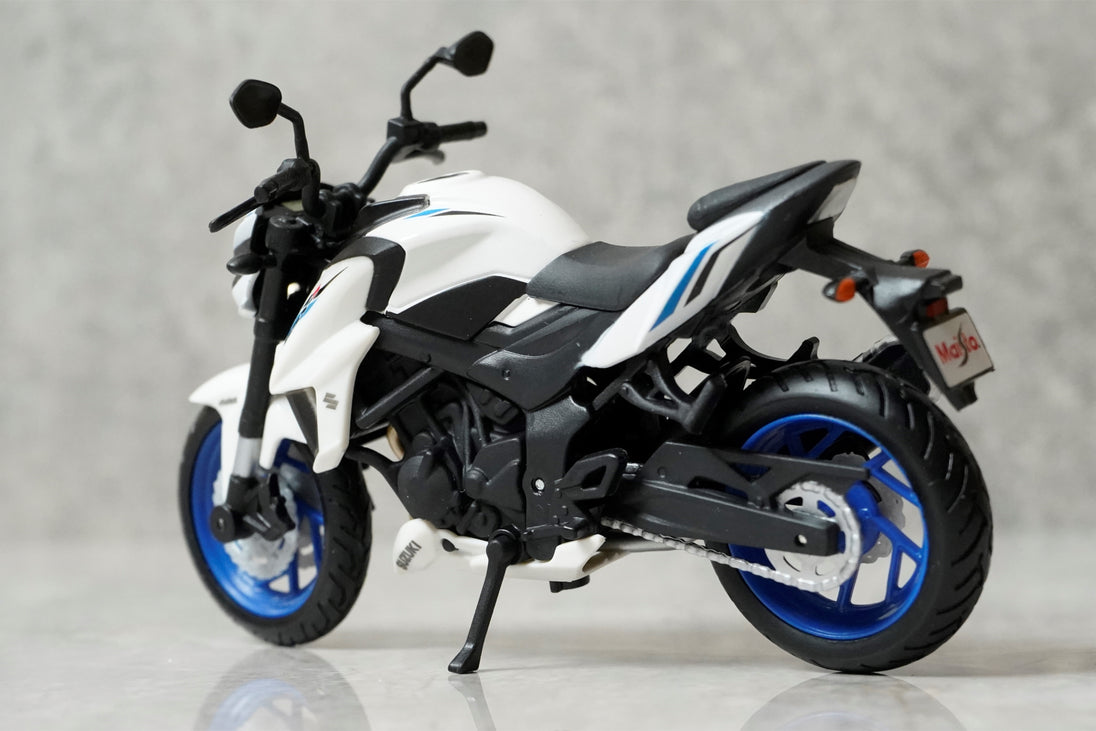 Suzuki GSX-S750 ABS Diecast Bike 1:18 Motorcycle Model By Maisto