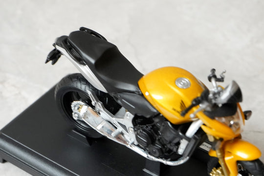 Honda Hornet Diecast Bike 1:18 Motorcycle Model By Welly