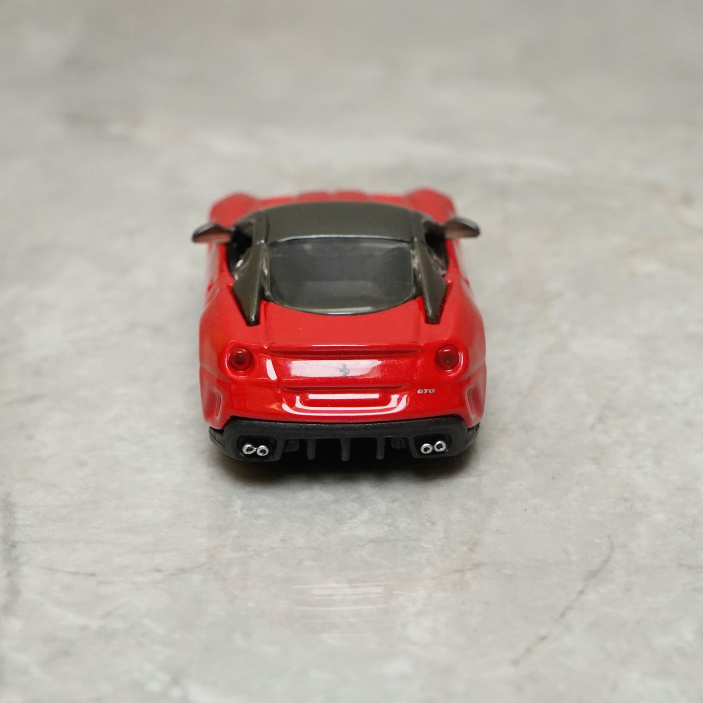 2010 Ferrari 599 GTO 1:64 Diecast Car Model by Bburago