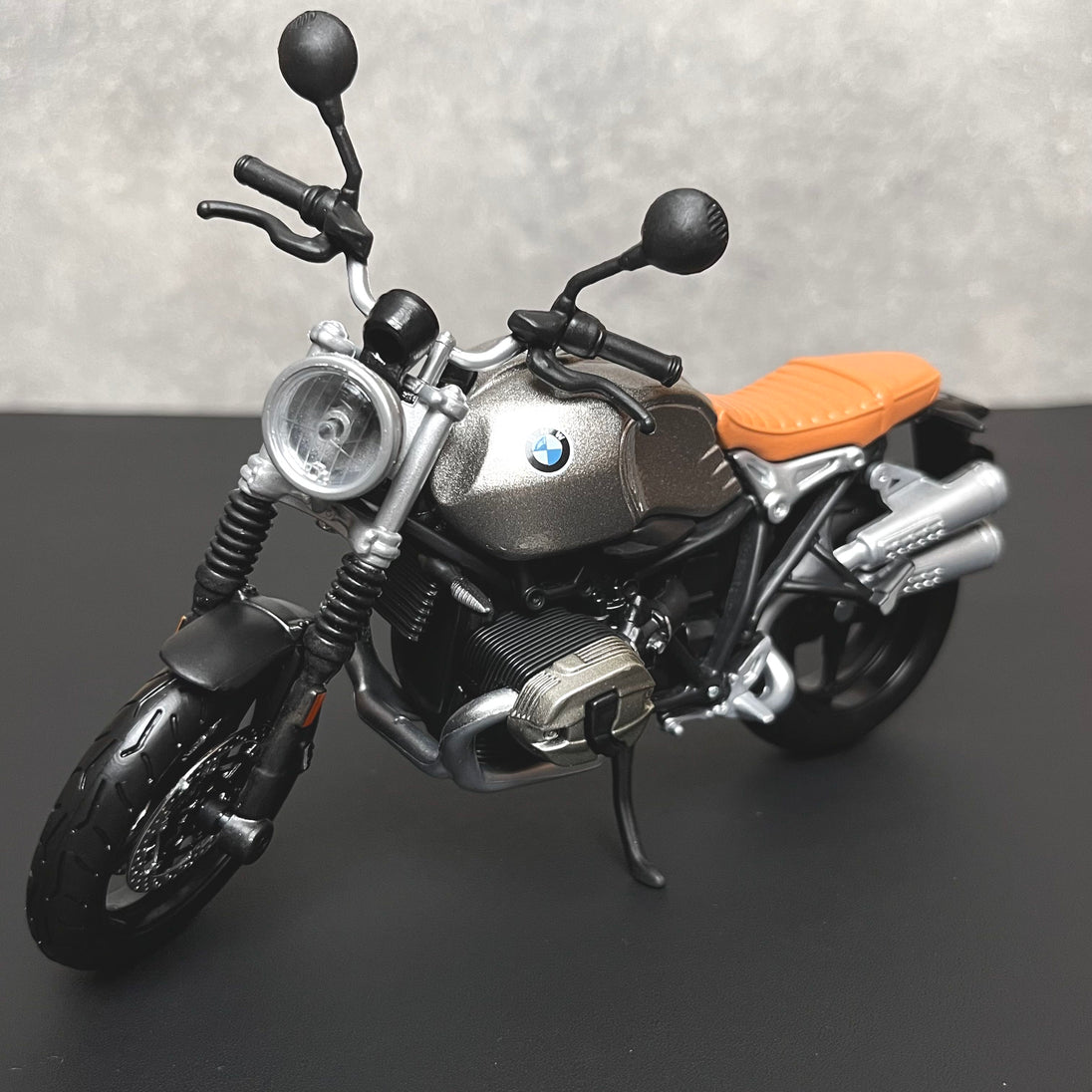 BMW R Nine T Scrambler 1:12 Diecast Model Bike 1:12 Motorcycle Model By Maisto