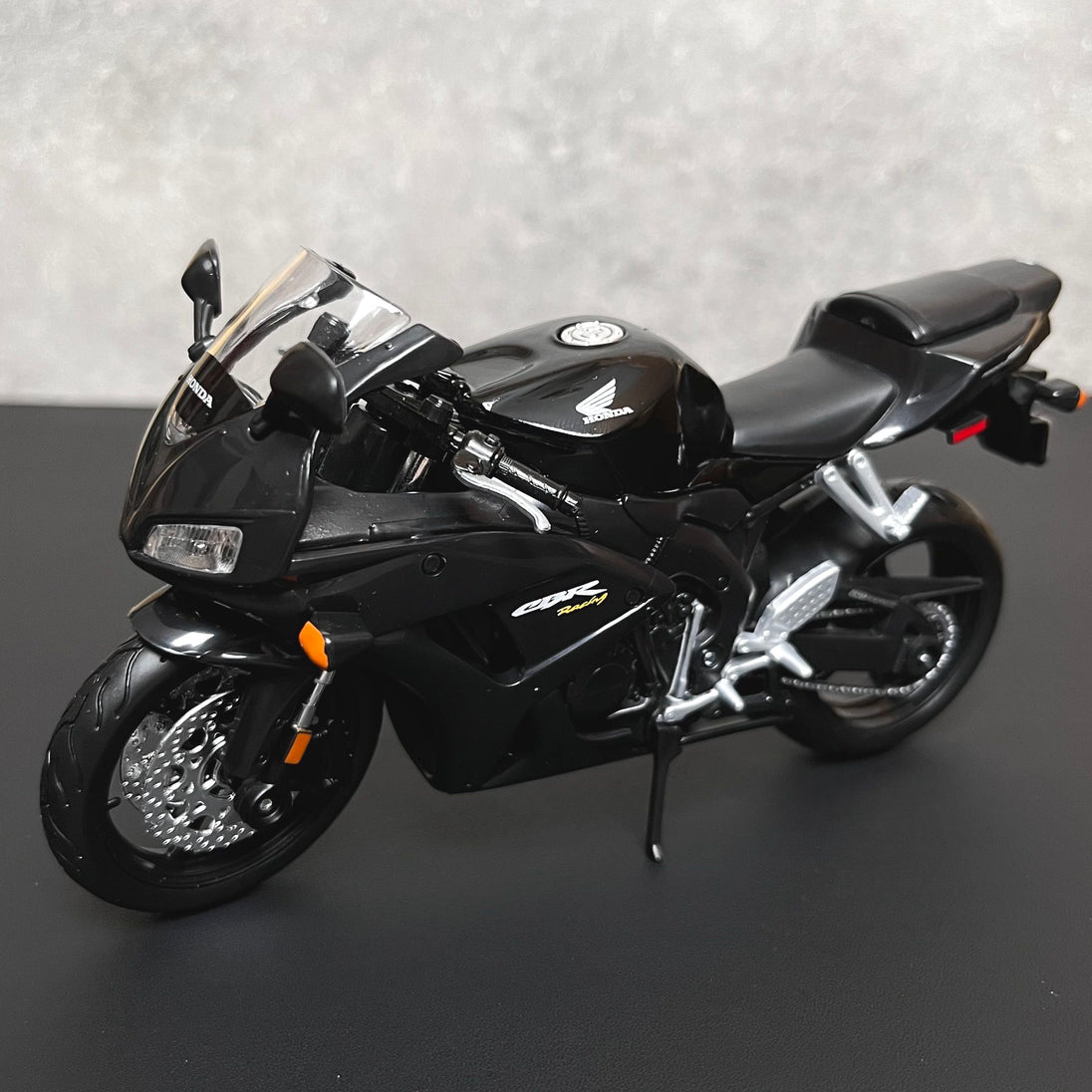 Honda CBR1000RR 1:12 Diecast Bike 1:12 Motorcycle Model By Maisto