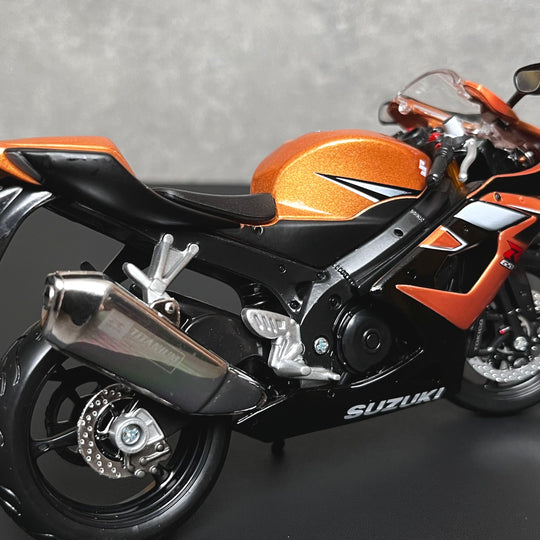 Suzuki GSX-R1000 Diecast Bike 1:12 Motorcycle Model By Maisto