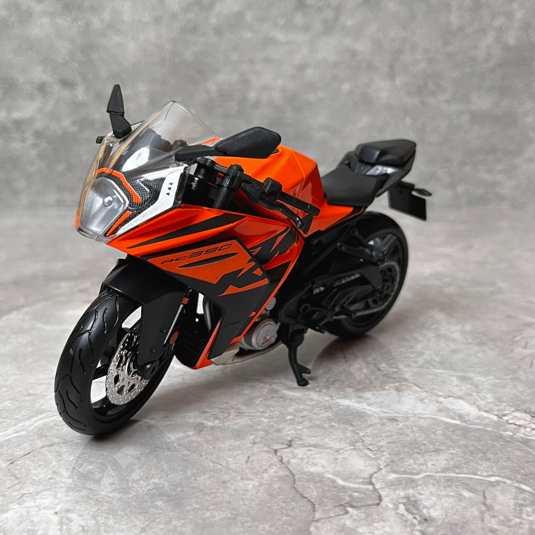KTM RC390 Diecast Bike 1:12 Motorcycle Model By Maisto
