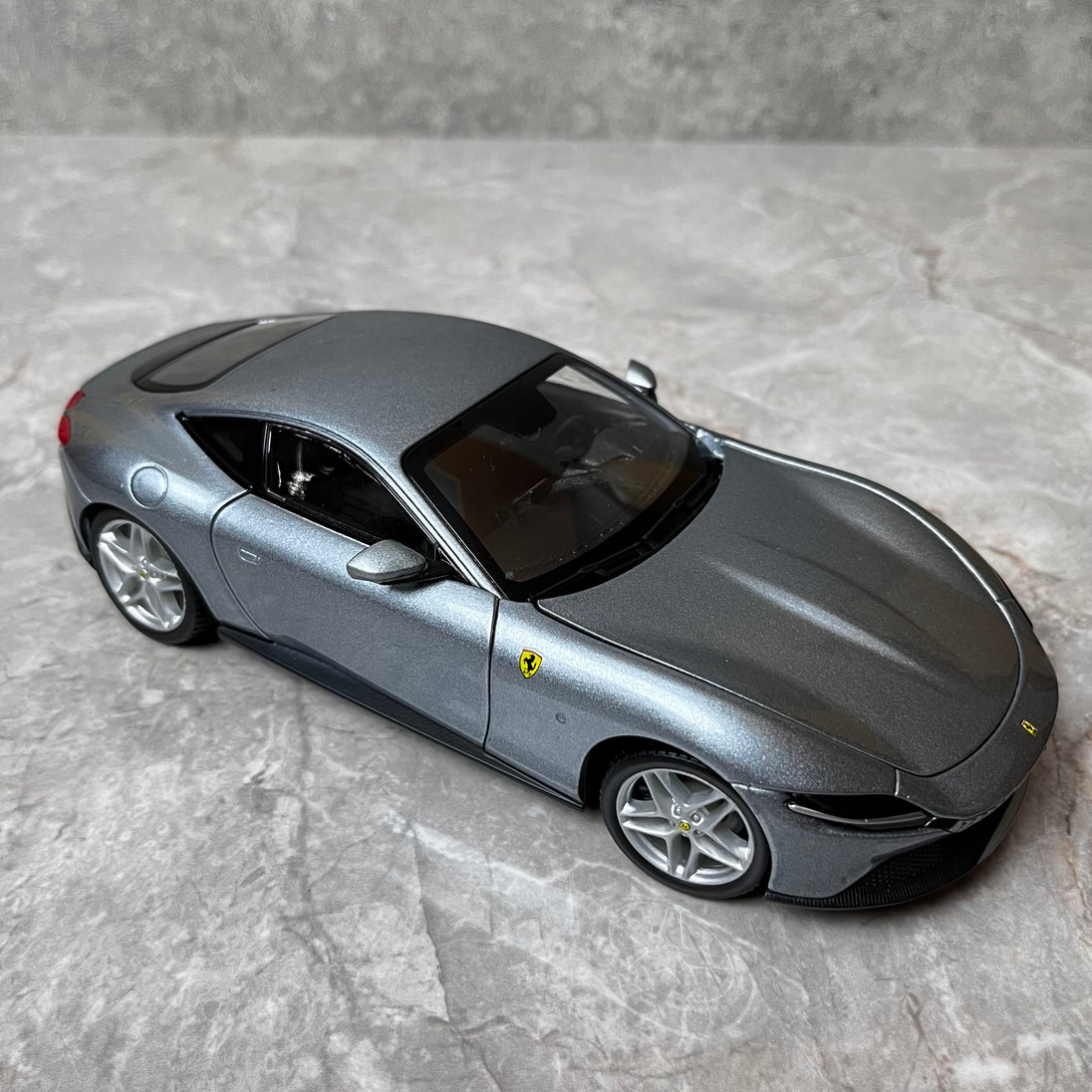 Ferrari Roma Grand Tourer 1:24 Diecast Car Model By Bburago