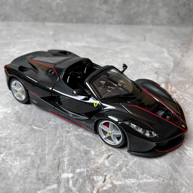 7.5 Inch Ferrari LaFerrari Aperta 1:24 Diecast Sport Car Model By Bburago