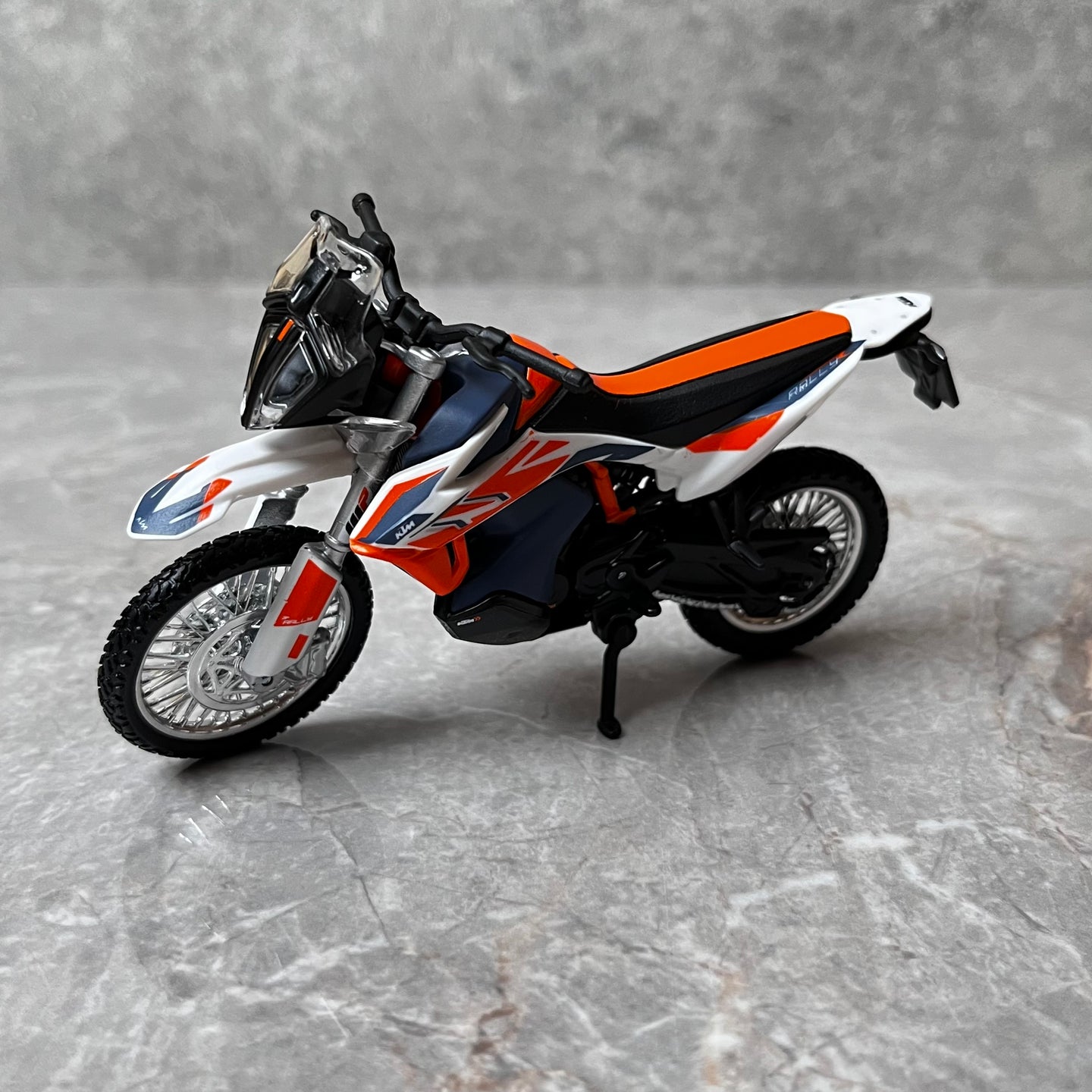 KTM 790 Adventure R Rally Diecast Model Bike 1:18 Motorcycle Model By Bburago