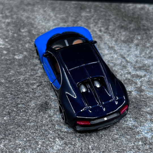 Bugatti Chiron Diecast Car Model 1:64 by Bburago