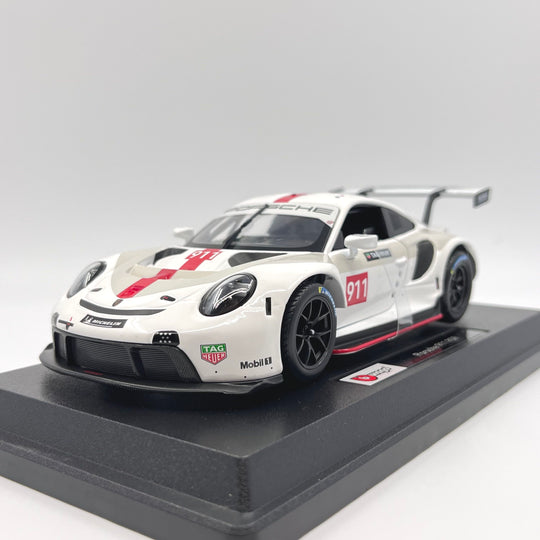 Porsche 911 RSR 1:24 Diecast Race Car Model By Bburago