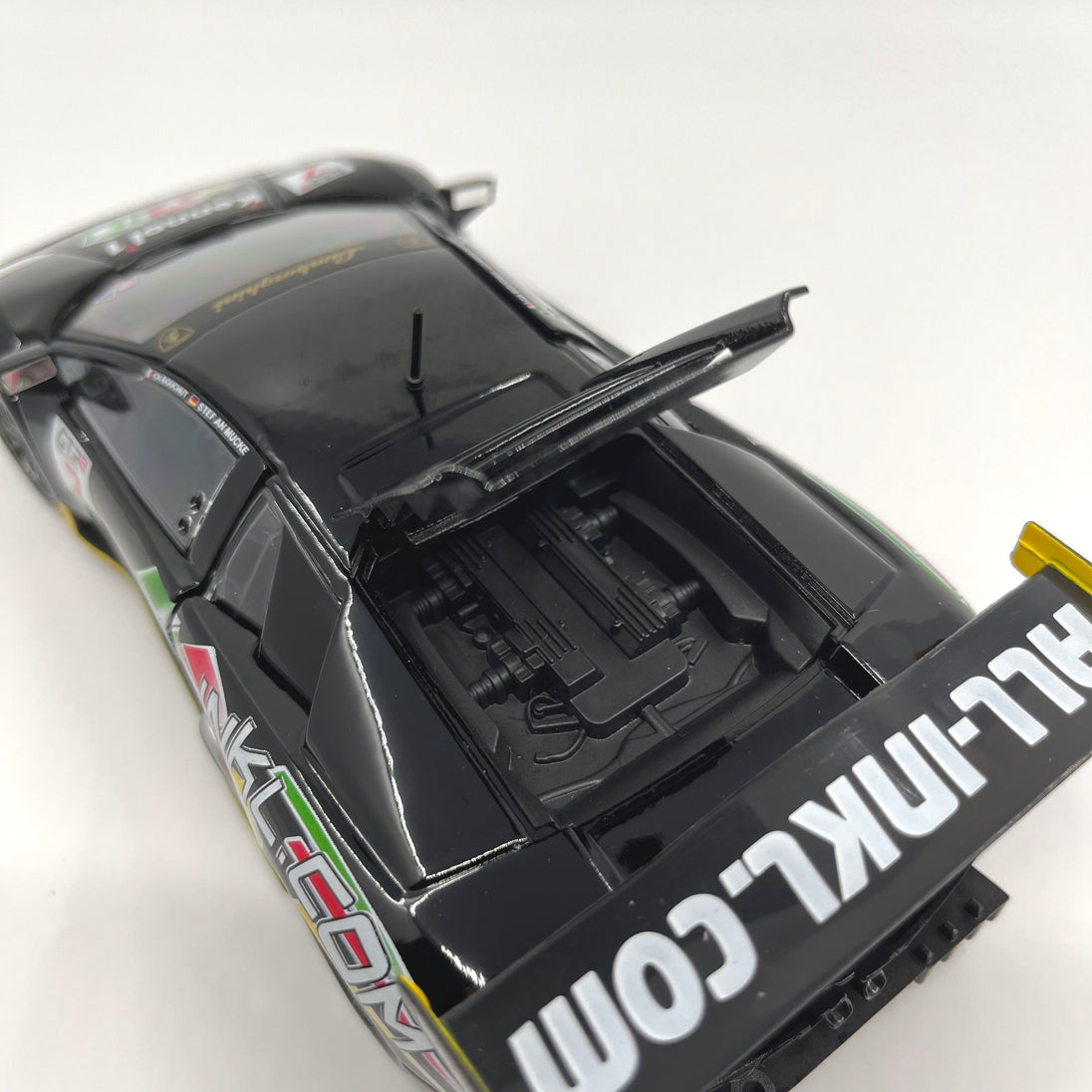 Lamborghini Murcielago FIA GT 1:24 Diecast Race Car Model By Bburago