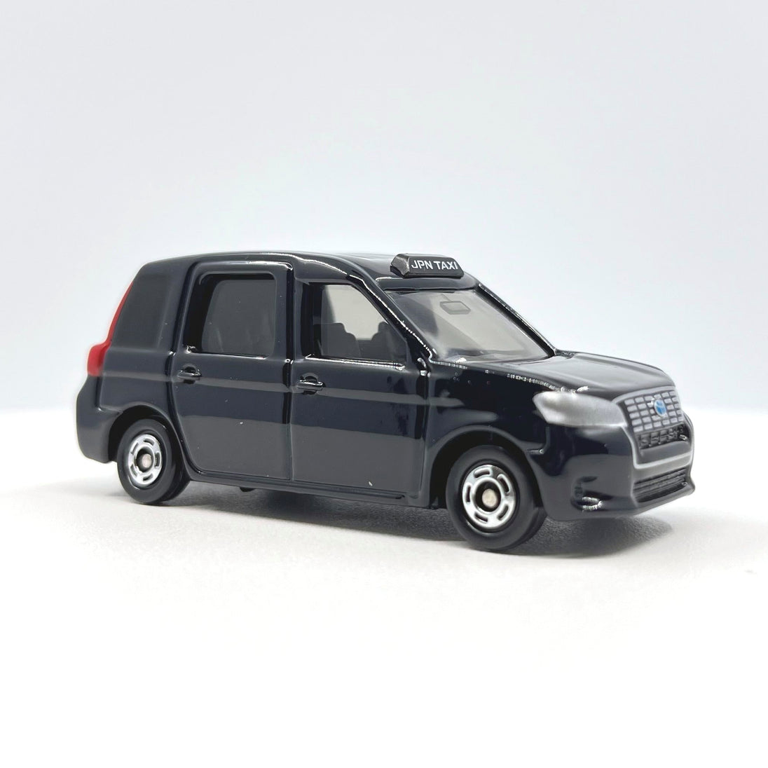 1:62 Toyota Japan Taxi Alloy Tomica Diecast Car Model by Takara Tomy