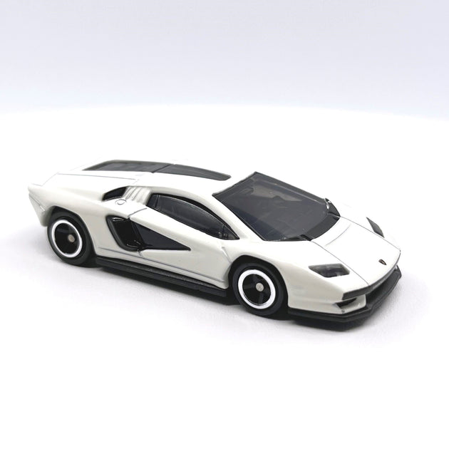 1:64 Lamborghini Countach LPI 800-4 Alloy Tomica Diecast Car Model by Takara Tomy