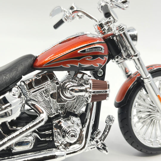 Harley Davidson CVO Breakout 1:12 Diecast Bike Motorcycle Model By Maisto