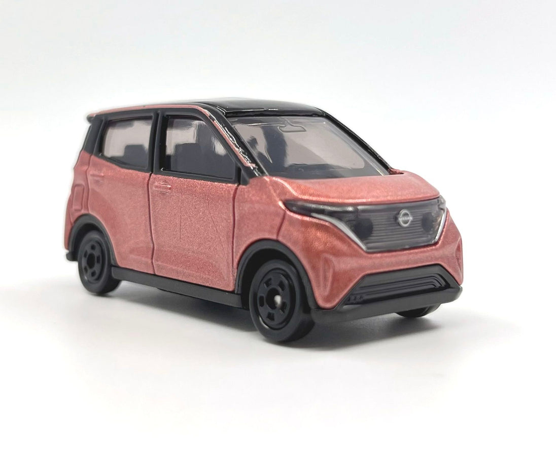 1:57 Nissan Sakura Alloy Tomica Diecast Car Electric Vehicle Model by Takara Tomy